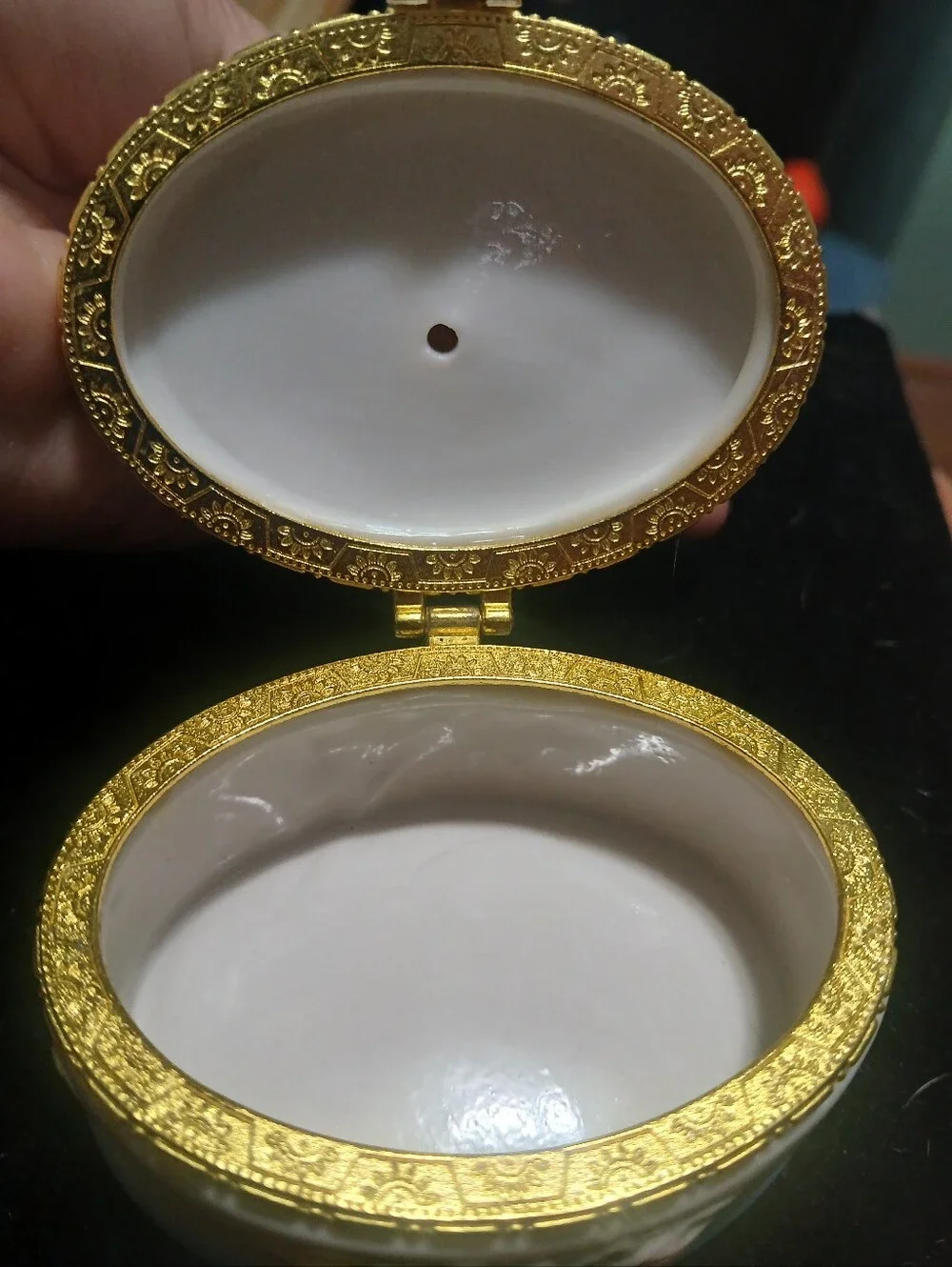 Vintage Bride & Groom Trinket Box